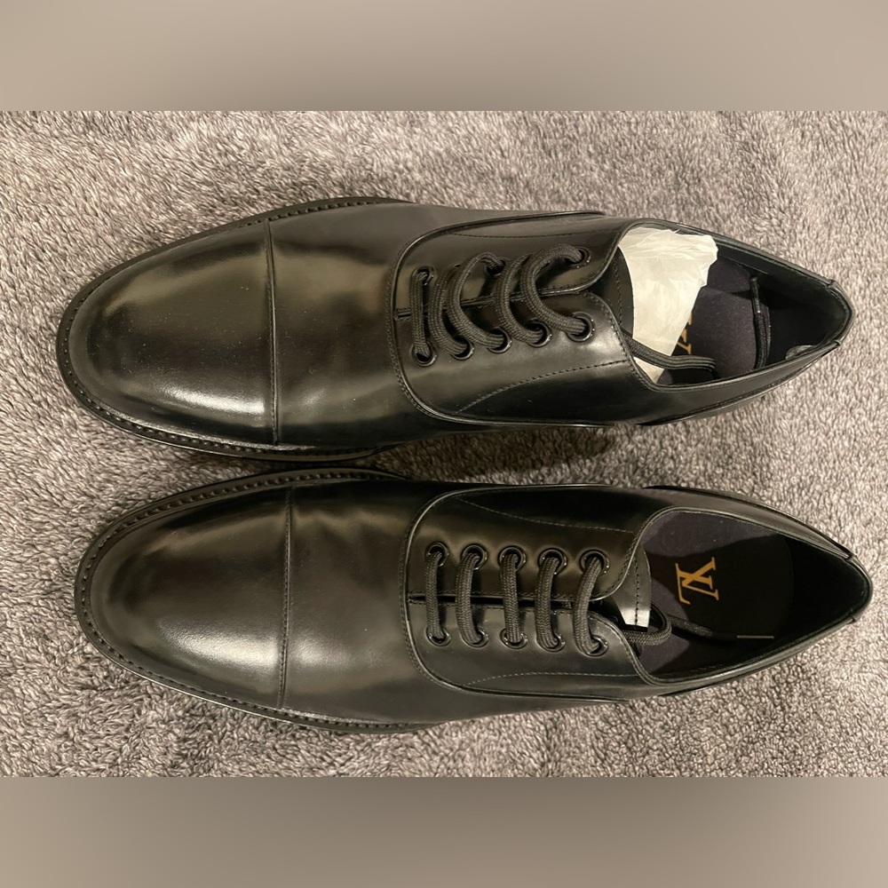Louis Vuitton Formal Richelieu Mens Dress Shoes - Picture 5 of 7
